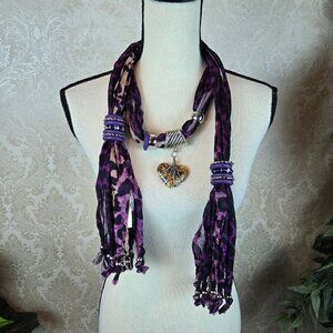 Very Moda Purple Animal Print Scarf Necklace Jewelry Multiple Ways to Style NWT
